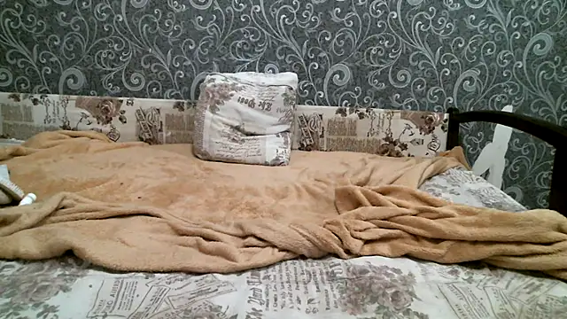 DennisXCaroll online show from 02/19/25, 09:03