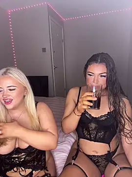 PrincessMegUK online show from 01/11/25, 10:07