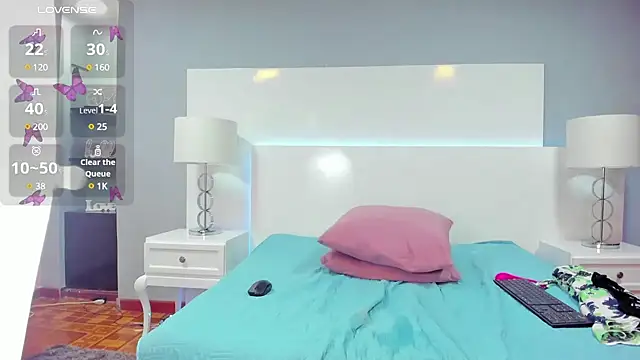 Nahiajhonson  online show from 01/25/25, 06:35