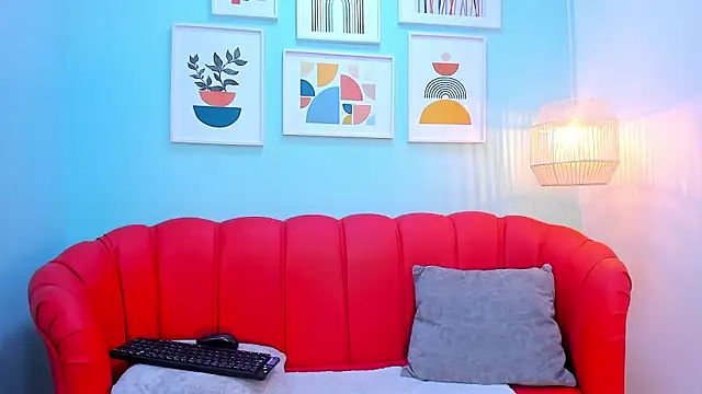 Nahiajhonson  online show from 03/19/25, 01:07