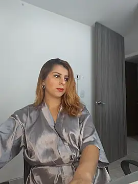 Snapshot of Nahiajhonson_ chatting on 05/20/26, 12:55 Nahiajhonson online show from 05/20/26, 12:55