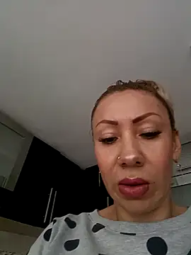 Snapshot of coral_smitth chatting on 02/11/25, 06:55 coral smitth online show from 02/11/25, 06:55