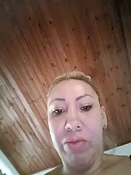 Snapshot of coral_smitth chatting on 05/17/26, 04:58 coral smitth online show from 05/17/26, 04:58