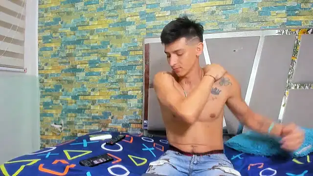 Snapshot of MasterSEX420 chatting on 01/29/25, 12:13 MasterSEX420 online show from 01/29/25, 12:13