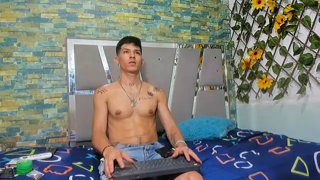 Snapshot of MasterSEX420 chatting on 01/29/25, 06:39 MasterSEX420 online show from 01/29/25, 06:39