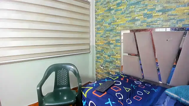 Snapshot of MasterSEX420 chatting on 02/03/25, 12:47 MasterSEX420 online show from 02/03/25, 12:47