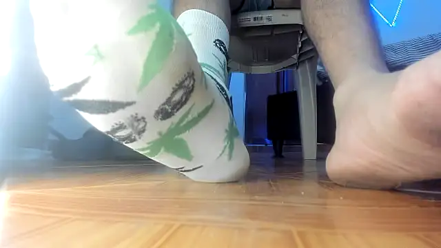 Snapshot of MasterSEX420 chatting on 11/07/25, 12:38 MasterSEX420 online show from 11/07/25, 12:38