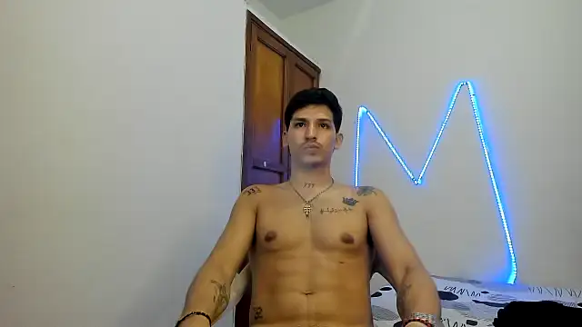 Snapshot of MasterSEX420 chatting on 11/09/25, 12:53 MasterSEX420 online show from 11/09/25, 12:53