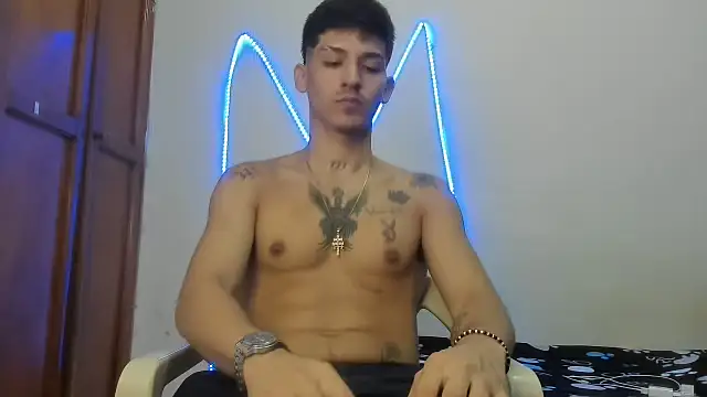 Snapshot of MasterSEX420 chatting on 01/09/26, 01:47 MasterSEX420 online show from 01/09/26, 01:47