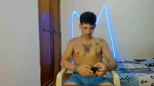 Snapshot of MasterSEX420 chatting on 01/16/26, 04:00 MasterSEX420 online show from 01/16/26, 04:00