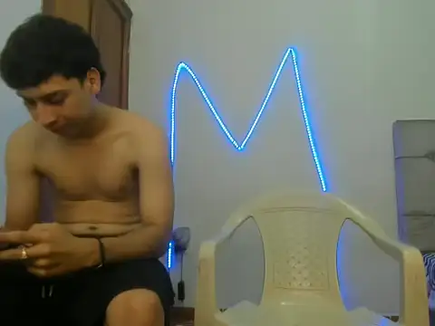 Snapshot of MasterSEX420 chatting on 02/15/26, 04:58 MasterSEX420 online show from 02/15/26, 04:58