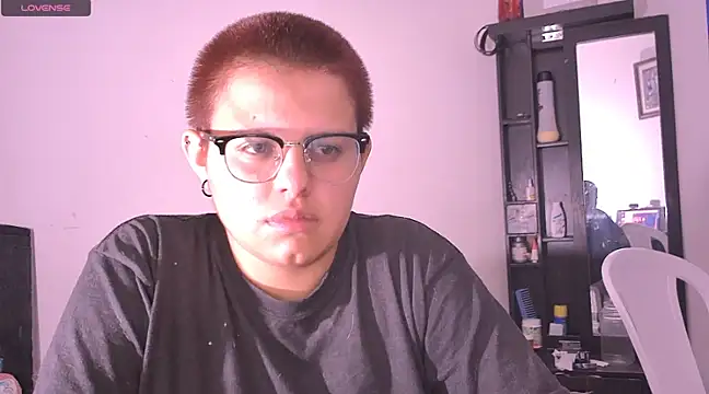 Snapshot of tatsumi_nao chatting on 12/11/24, 01:58 tatsumi nao online show from 12/11/24, 01:58