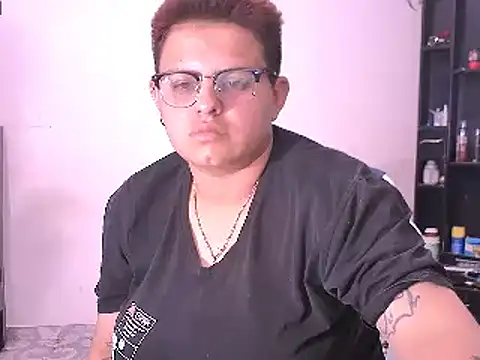 Snapshot of tatsumi_nao chatting on 01/03/25, 06:01 tatsumi nao online show from 01/03/25, 06:01