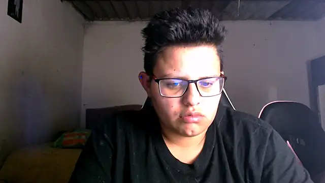 Snapshot of tatsumi_nao chatting on 10/17/25, 12:58 tatsumi nao online show from 10/17/25, 12:58