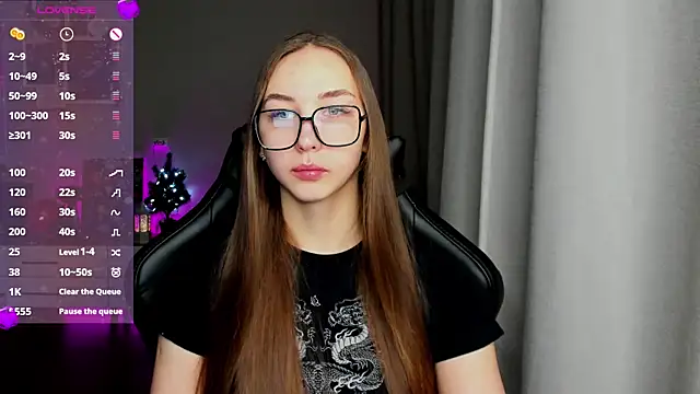 Sm0ly online show from 01/14/25, 01:58