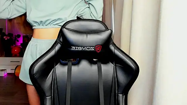 Sm0ly online show from 10/16/25, 04:02