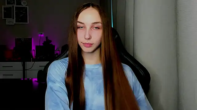 Snapshot of Sm0ly chatting on 06/03/26, 02:55 Sm0ly online show from 06/03/26, 02:55