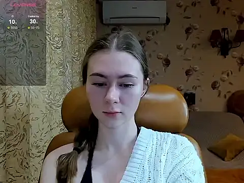 MadeleineWiliams online show from 10/10/25, 04:11