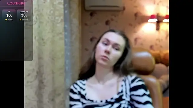 MadeleineWiliams online show from 11/02/25, 09:06