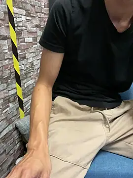 Snapshot of zeck80 chatting on 01/23/25, 05:52 zeck80 online show from 01/23/25, 05:52