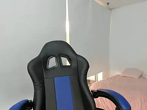 Pandora gu online show from 04/25/26, 08:17