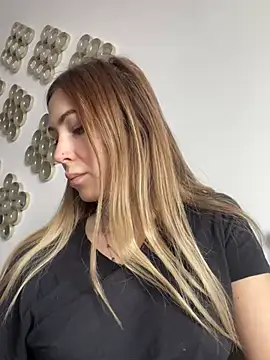 RaquelleDevon online show from 02/26/25, 08:37