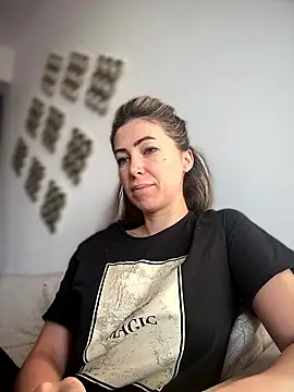 RaquelleDevon online show from 01/12/26, 07:02