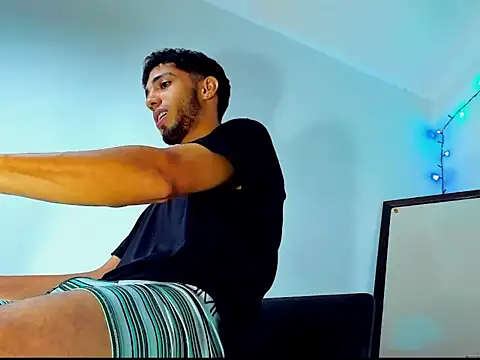 Snapshot of Gregory_hard chatting on 01/24/25, 04:17 Gregory hard online show from 01/24/25, 04:17