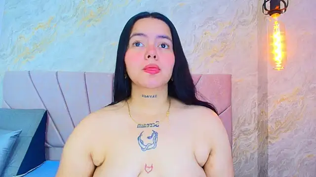 Snapshot of Mia_candy_0 chatting on 06/03/26, 12:08 Mia candy 0 online show from 06/03/26, 12:08