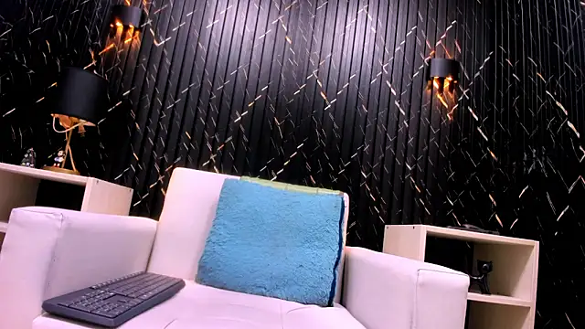 Cutie Shy  online show from 11/02/25, 03:47