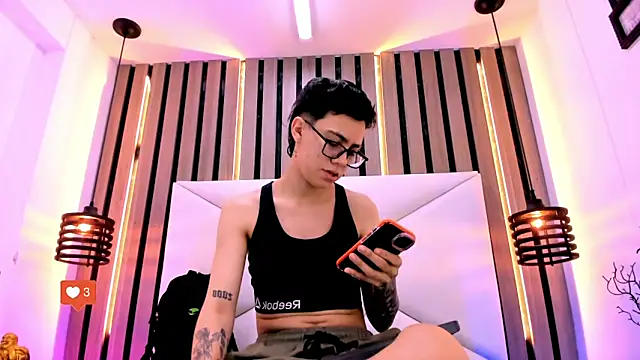 Cutie Shy  online show from 11/21/25, 11:53