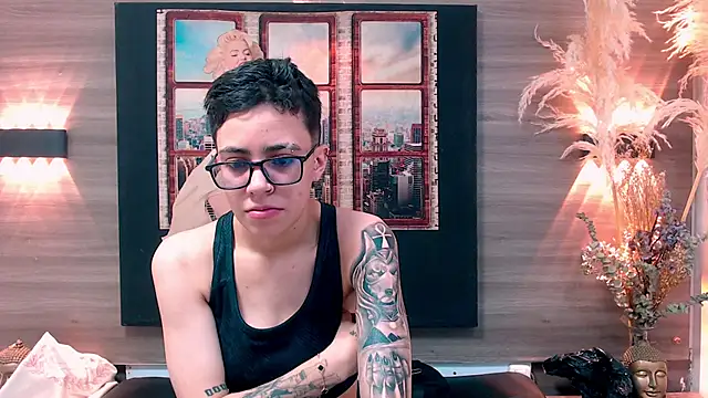 Cutie Shy  online show from 12/01/25, 05:40