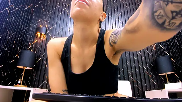 Cutie Shy  online show from 12/02/25, 05:08