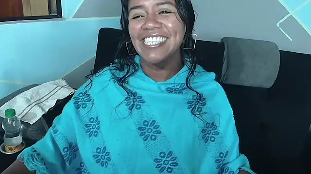 Snapshot of saggil23 chatting on 10/16/25, 10:55 saggil23 online show from 10/16/25, 10:55