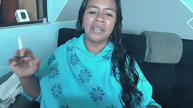 Snapshot of saggil23 chatting on 04/23/26, 04:35 saggil23 online show from 04/23/26, 04:35