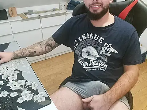 Snapshot of prezydentcam chatting on 02/28/26, 03:57 prezydentcam online show from 02/28/26, 03:57