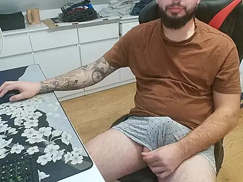 Snapshot of prezydentcam chatting on 03/06/26, 03:19 prezydentcam online show from 03/06/26, 03:19