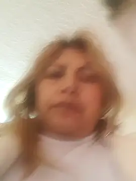 Snapshot of Kazsandraa chatting on 06/11/26, 04:16 Kazsandraa online show from 06/11/26, 04:16