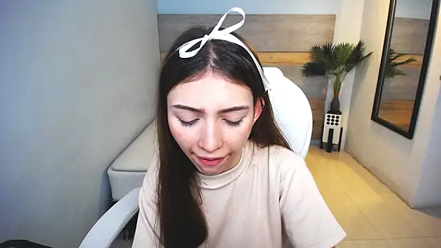 Snapshot of liseth_fox chatting on 12/09/24, 08:12 liseth fox online show from 12/09/24, 08:12