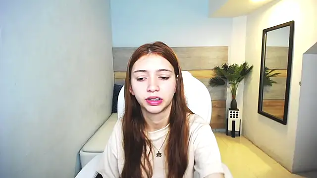 Snapshot of liseth_fox chatting on 01/11/25, 01:43 liseth fox online show from 01/11/25, 01:43