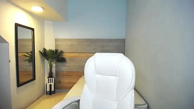 Snapshot of liseth_fox chatting on 01/14/25, 07:32 liseth fox online show from 01/14/25, 07:32