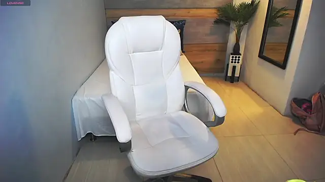 Snapshot of liseth_fox chatting on 02/22/25, 01:55 liseth fox online show from 02/22/25, 01:55