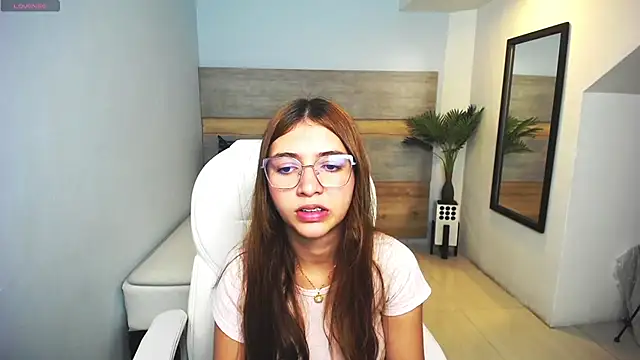 Snapshot of liseth_fox chatting on 02/26/25, 08:22 liseth fox online show from 02/26/25, 08:22