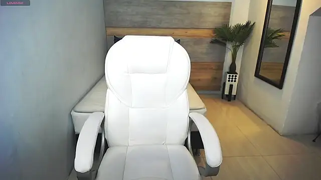 Snapshot of liseth_fox chatting on 02/28/25, 06:52 liseth fox online show from 02/28/25, 06:52