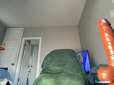 Snapshot of ChiRaqb8 chatting on 11/04/25, 08:52 ChiRaqb8 online show from 11/04/25, 08:52