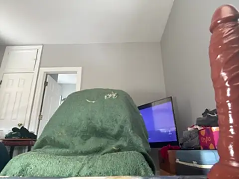 Snapshot of ChiRaqb8 chatting on 02/22/26, 05:22 ChiRaqb8 online show from 02/22/26, 05:22