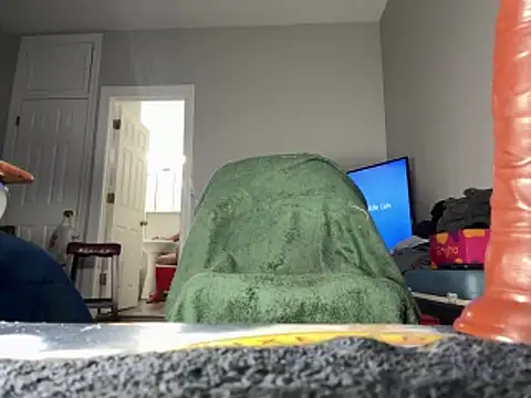 Snapshot of ChiRaqb8 chatting on 02/27/26, 02:00 ChiRaqb8 online show from 02/27/26, 02:00