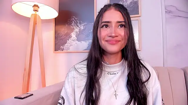 lara madisson online show from 02/18/25, 05:42