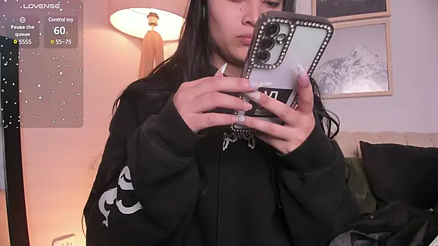 lara madisson online show from 03/11/25, 06:21