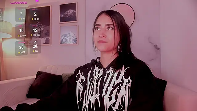 lara madisson online show from 10/20/25, 05:52